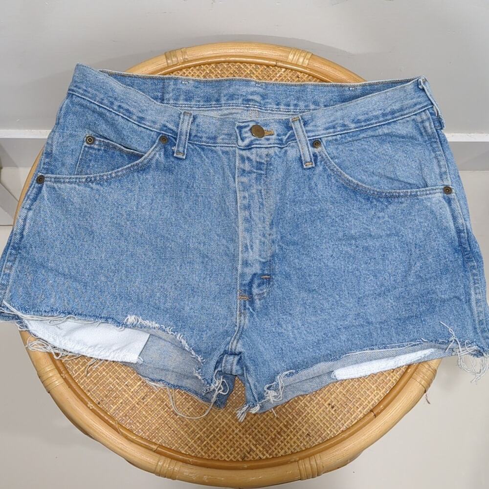 Wrangler Cutoff Jean Shorts 34x29 Denim Womens Cutoffs Medium Blue Jorts Raw Hem